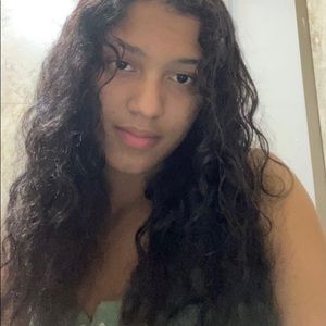 Meet your Posher, María